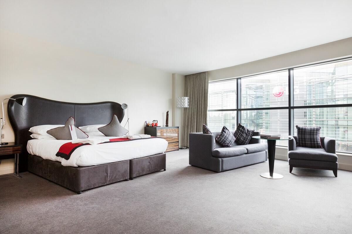 Brooklands Hotel & Spa Weybridge Zimmer foto